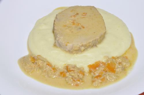 Jak uvařit vepřová pečeně na mléce s celerovou kaší? Snadné recept, připravený za 45 - 60 minut